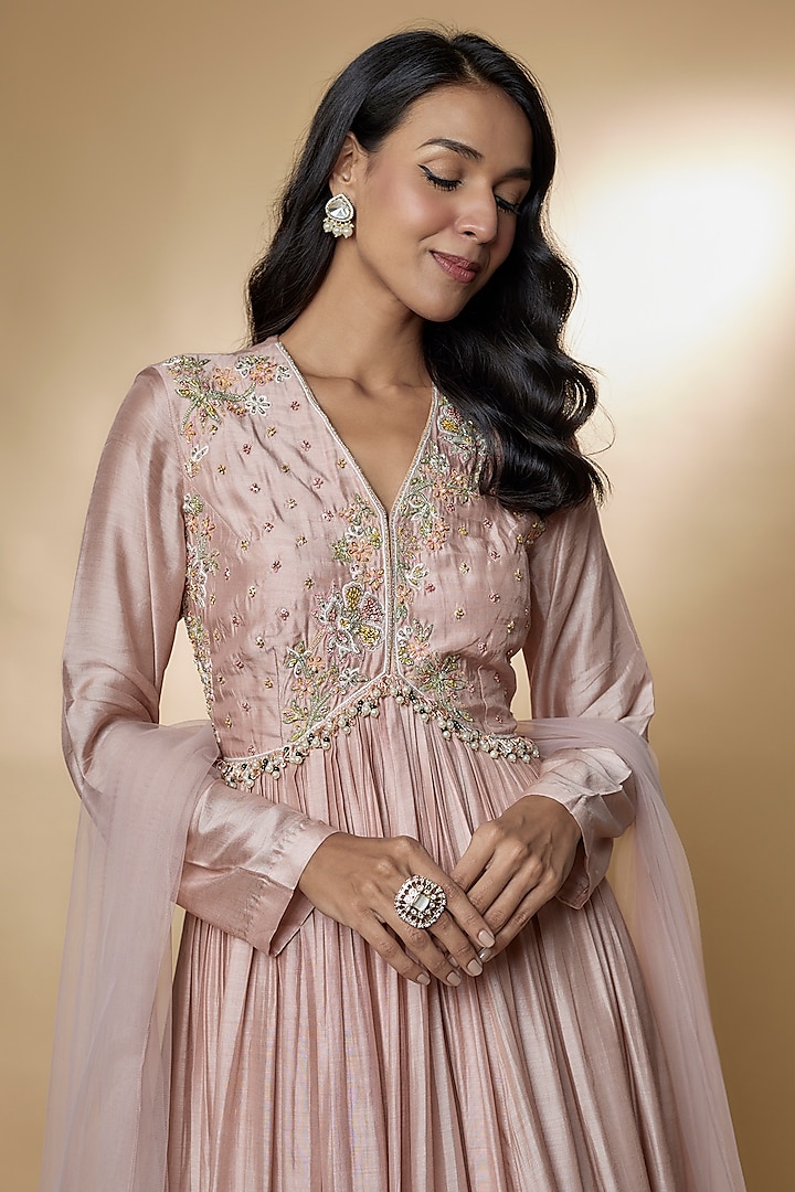Dusty Pink Fine Silk Embroidered Bridal Anarkali Set by Ridhi Mehra at Pernia's Pop Up Shop
