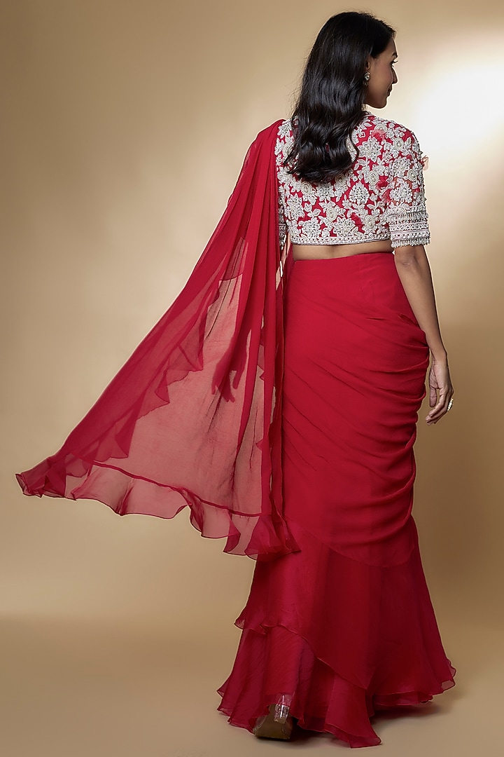 Red Chiffon Organza Ruffled Draped Reception Saree Set by Ridhi Mehra at Pernia's Pop Up Shop