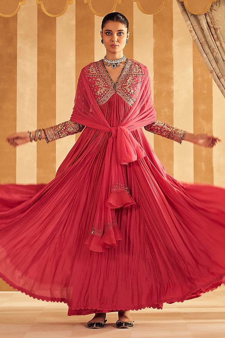 Royal Fuchsia Silk Embroidered Bridal Anarkali Set by Ridhi Mehra at Pernia's Pop Up Shop