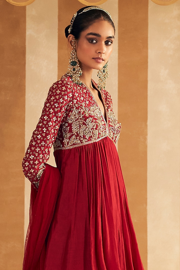 Red Silk Embroidered Short Bridal Anarkali Set by Ridhi Mehra at Pernia's Pop Up Shop