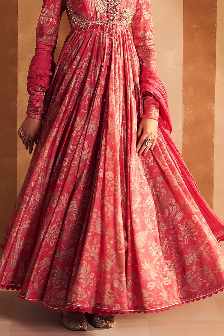 Fuchsia Chanderi Embroidered & Printed Bridal Anarkali Set by Ridhi Mehra at Pernia's Pop Up Shop