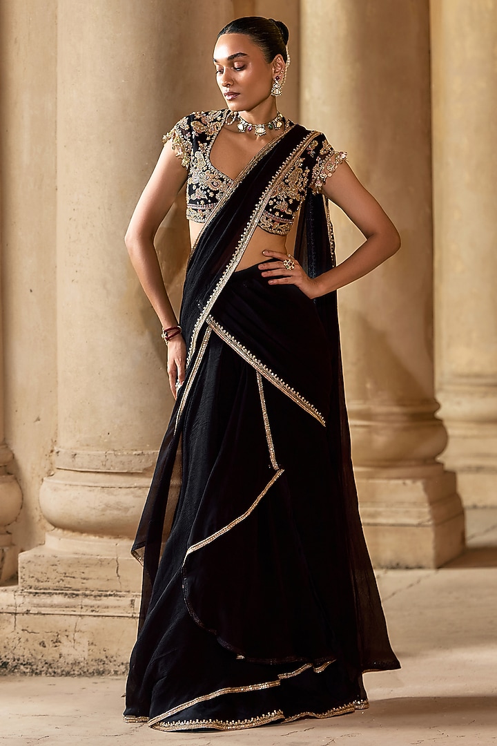 Black Chiffon Embroidered Stitched Reception Saree Set by Ridhi Mehra at Pernia's Pop Up Shop