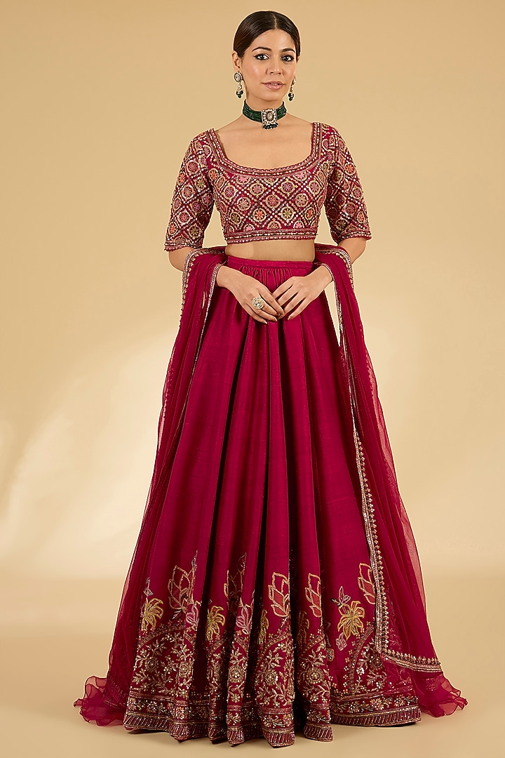 Red Raw Silk Embroidered Bridal Lehenga Set by Ridhi Mehra at Pernia's Pop Up Shop