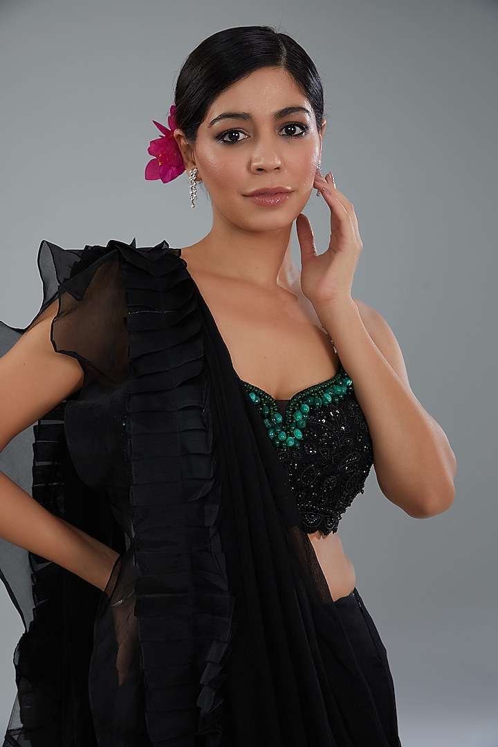 Black Chiffon & Organza Draped Reception Saree Set by Ridhi Mehra at Pernia's Pop Up Shop
