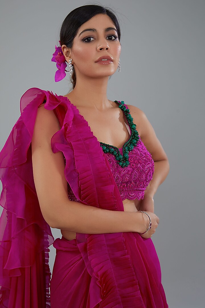 Red Chiffon & Organza Draped Reception Saree Set by Ridhi Mehra at Pernia's Pop Up Shop