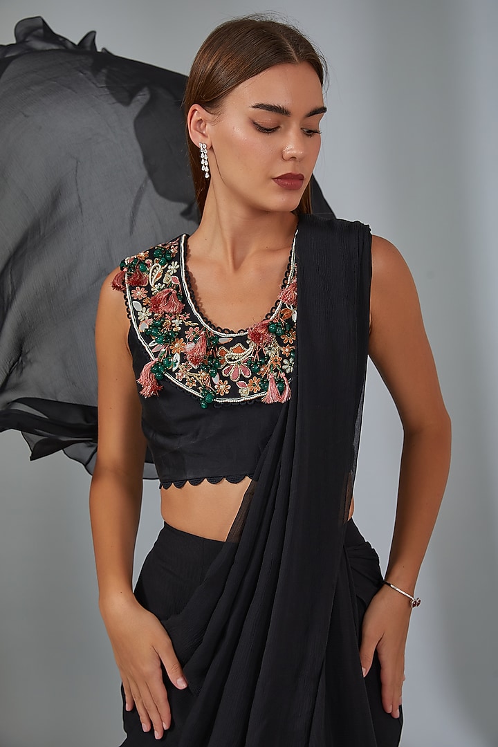 Black Chiffon & Organza Draped Reception Saree Set by Ridhi Mehra at Pernia's Pop Up Shop