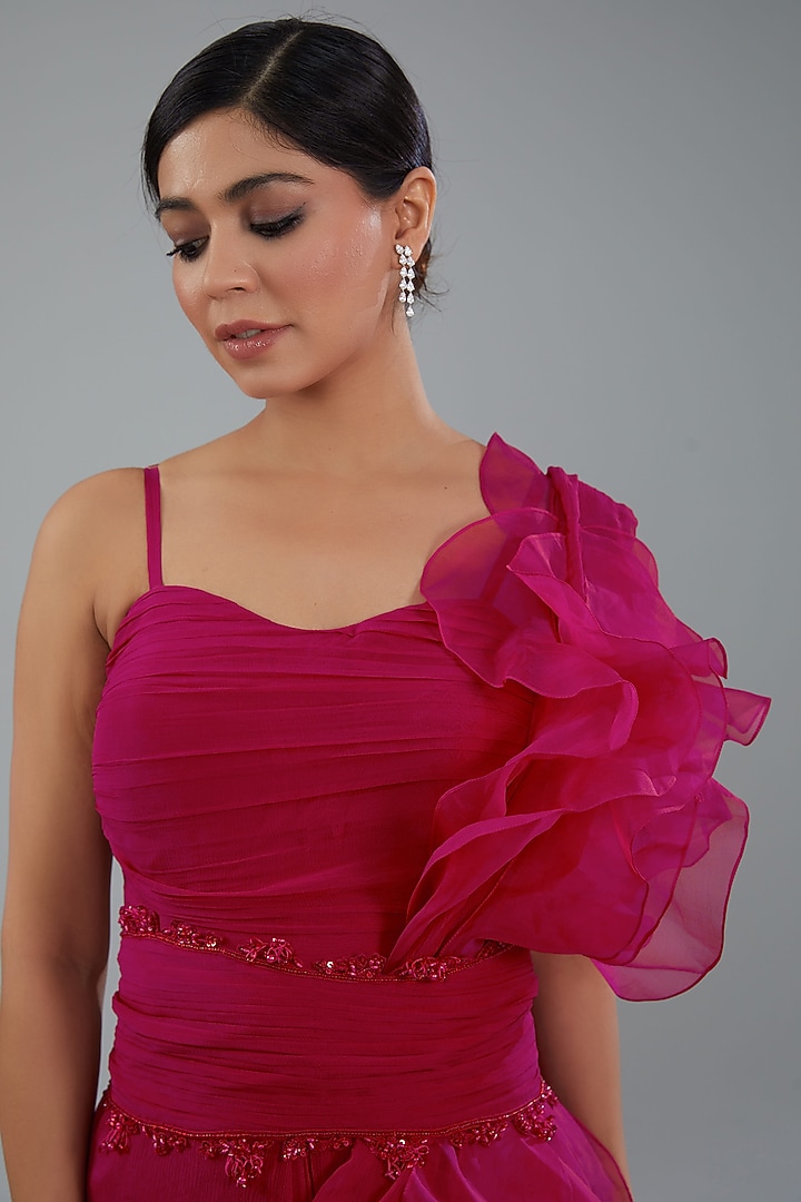 Red Chiffon & Organza Reception Gown Saree by Ridhi Mehra at Pernia's Pop Up Shop