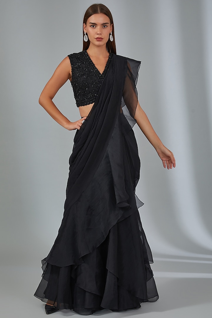 Black Chiffon & Organza Ruffled Reception Saree Set by Ridhi Mehra at Pernia's Pop Up Shop