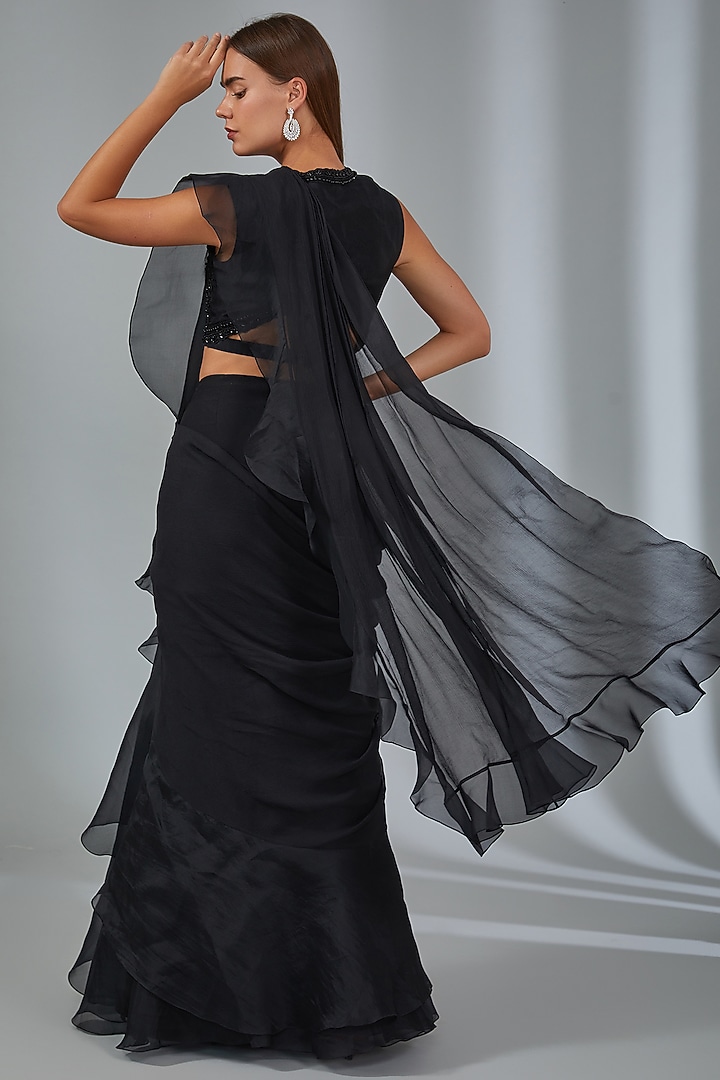 Black Chiffon & Organza Ruffled Reception Saree Set by Ridhi Mehra at Pernia's Pop Up Shop