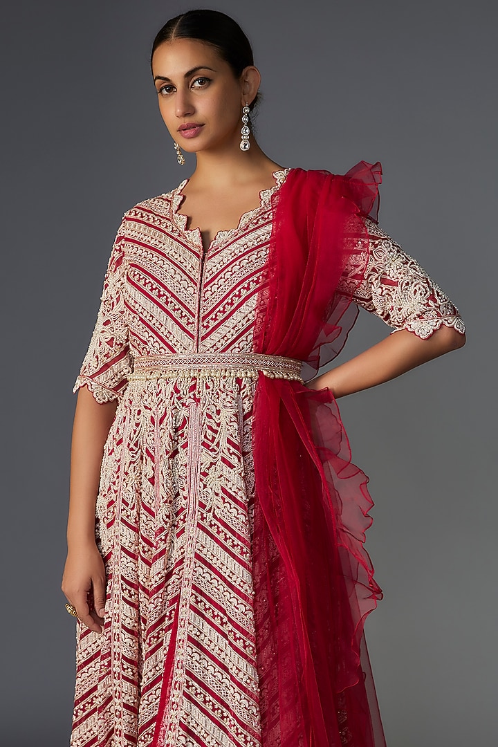 Red Organza Embroidered Bridal Anarkali Set by Ridhi Mehra at Pernia's Pop Up Shop