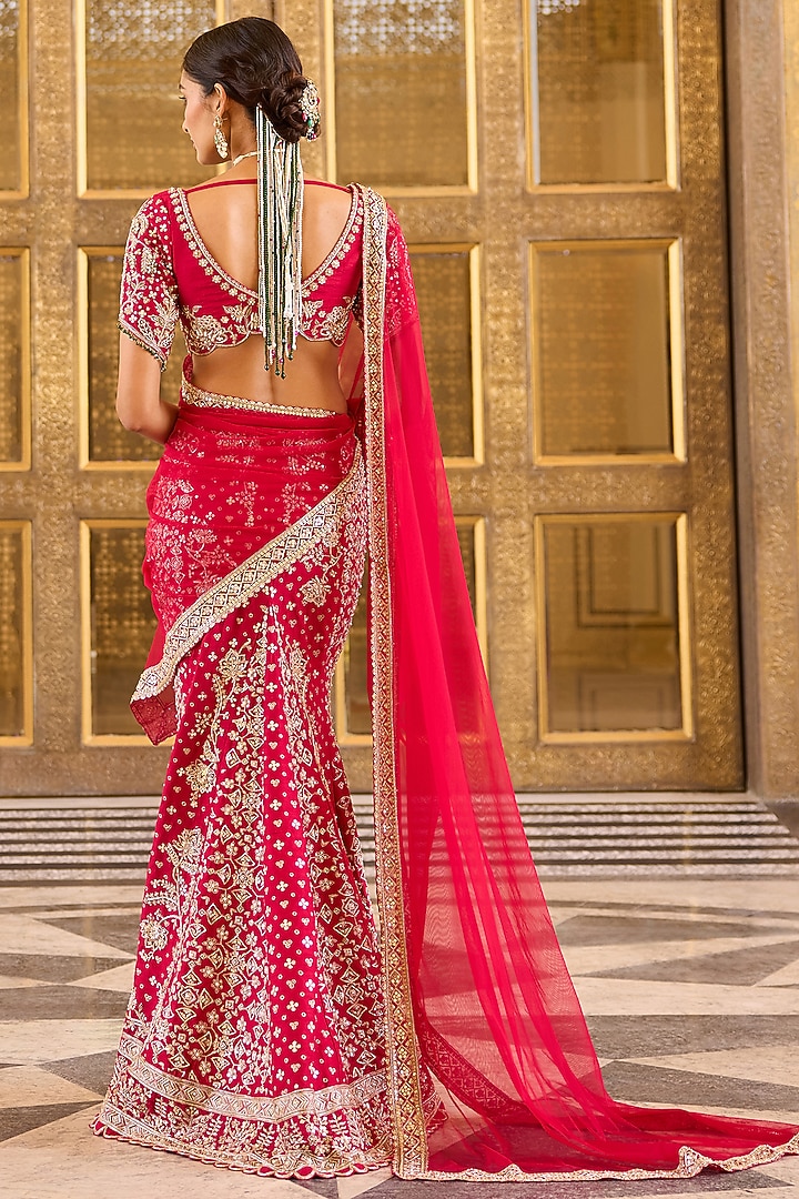 Red Raw Silk Embroidered Skirt Bridal Saree Set by Ridhi Mehra at Pernia's Pop Up Shop