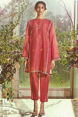 Medium Scarlet Red Printed Kurta by Ridhi Mehra Pret