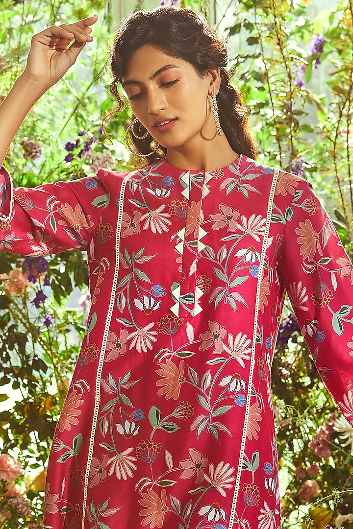 Fuchsia Printed Kurta by Ridhi Mehra Pret at Pernia's Pop Up Shop