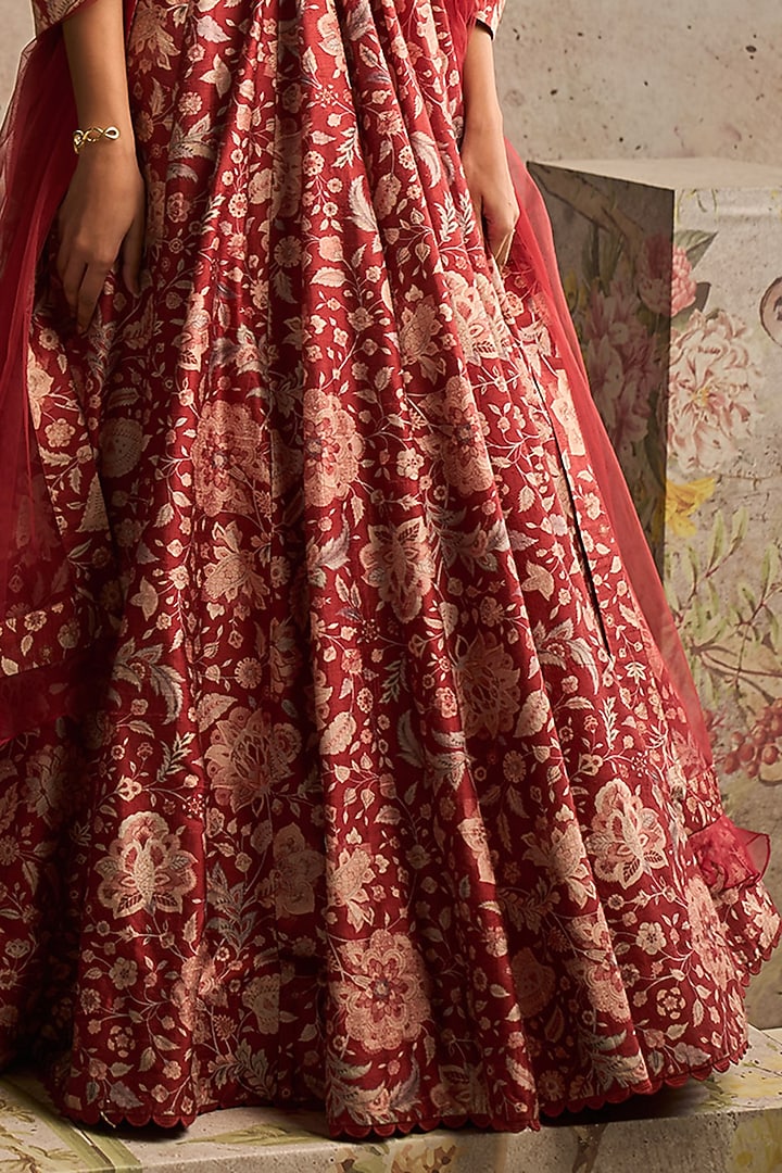 Red Raw Silk Printed Wedding Lehenga Set by Ridhi Mehra at Pernia's Pop Up Shop