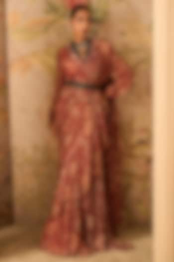 Red Chiffon Printed Draped Reception Saree Set by Ridhi Mehra at Pernia's Pop Up Shop