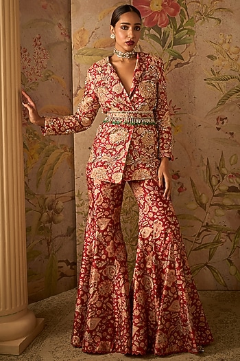 Red Raw Silk Printed Jacket Set by Ridhi Mehra at Pernia's Pop Up Shop