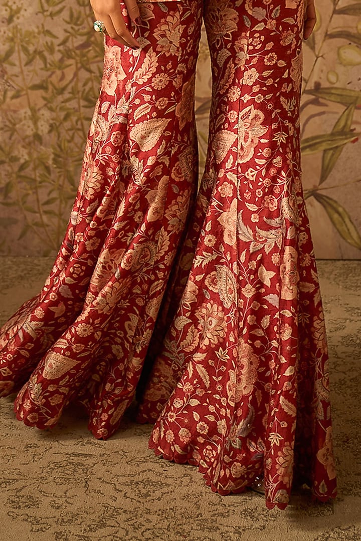 Red Raw Silk Printed Jacket Set by Ridhi Mehra at Pernia's Pop Up Shop