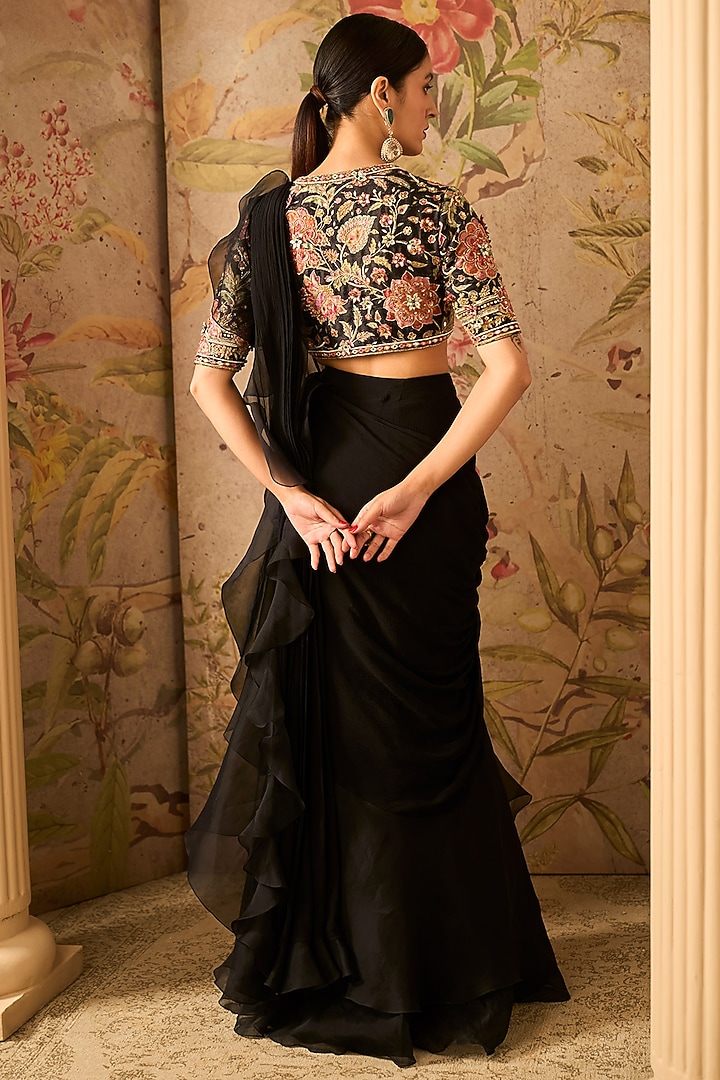 Black Chiffon Draped Ruffled Reception Saree Set by Ridhi Mehra at Pernia's Pop Up Shop