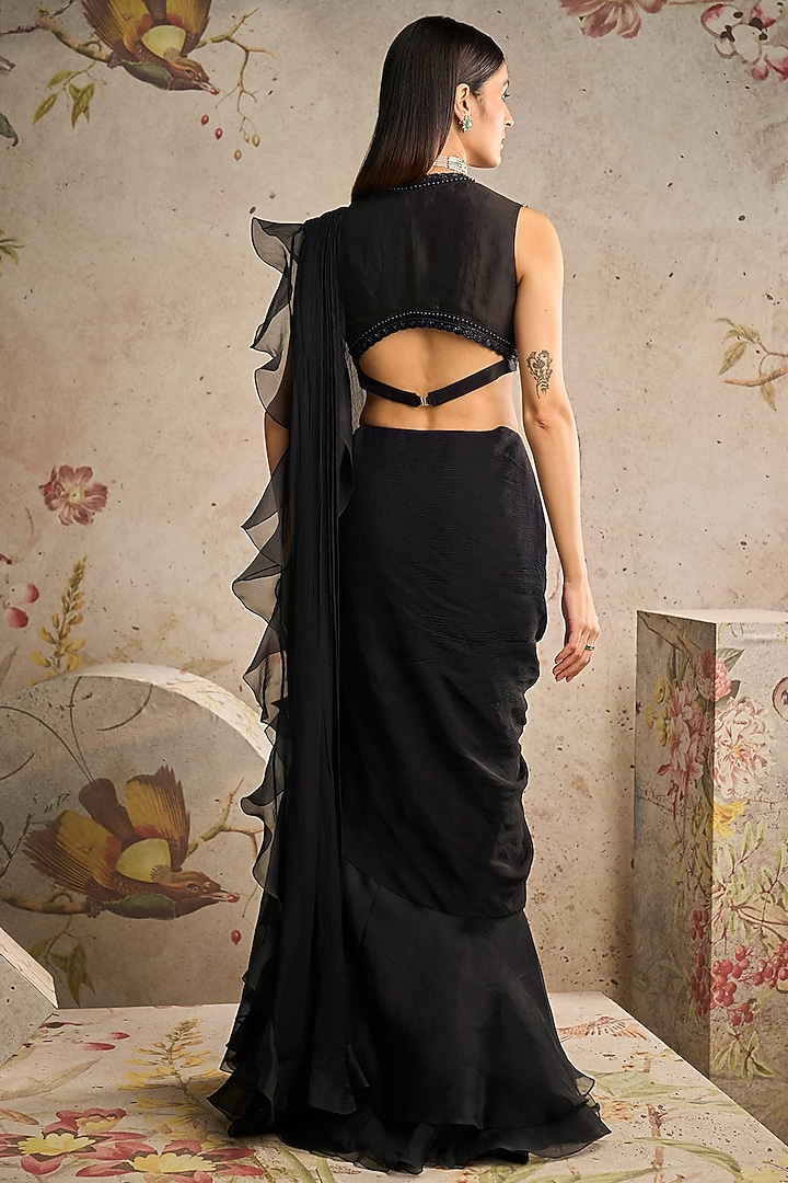 Black Chiffon Ruffled Reception Saree Set by Ridhi Mehra at Pernia's Pop Up Shop
