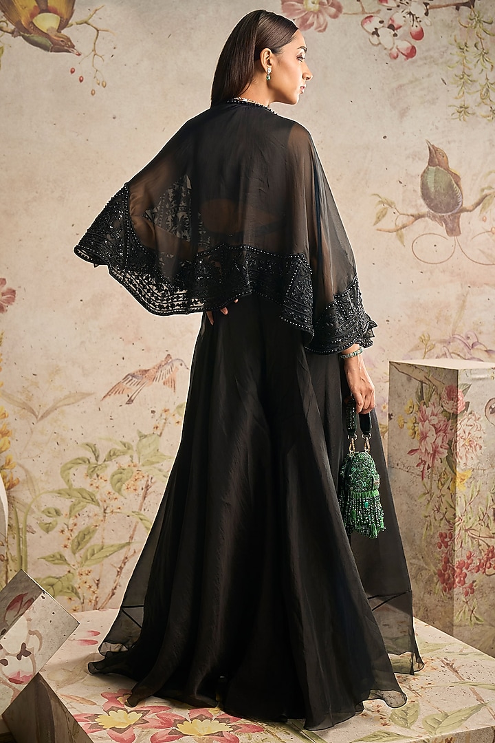 Black Organza Embroidered Cape Set by Ridhi Mehra at Pernia's Pop Up Shop