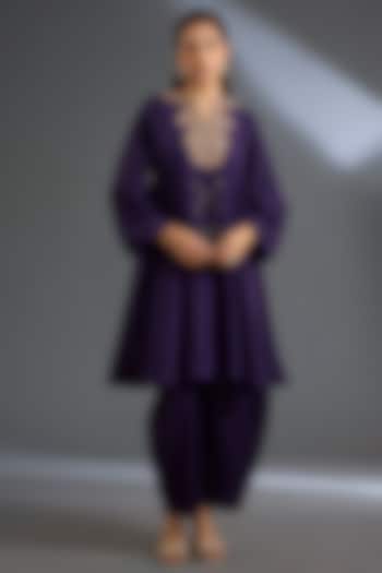Purple Cotton Satin Kurta Set by Ridhi Mehra at Pernia's Pop Up Shop