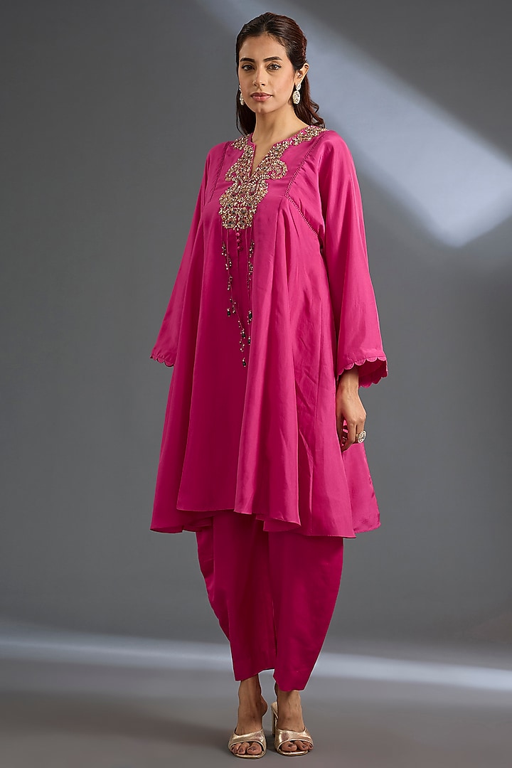 Fuchsia Habutai Silk Kurta Set by Ridhi Mehra at Pernia's Pop Up Shop