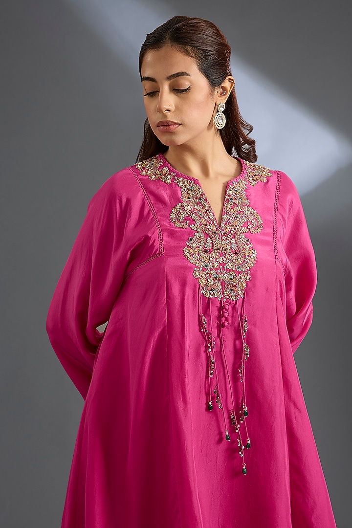 Fuchsia Habutai Silk Kurta Set by Ridhi Mehra at Pernia's Pop Up Shop
