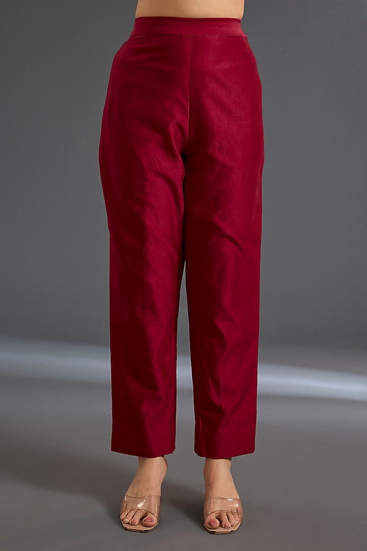 Red Habutai Silk Kaftan Set by Ridhi Mehra at Pernia's Pop Up Shop