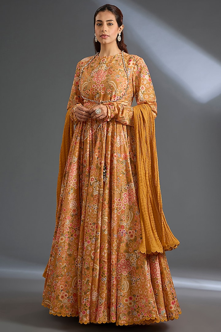 Yellow Chanderi Printed Anarkali Set by Ridhi Mehra at Pernia's Pop Up Shop