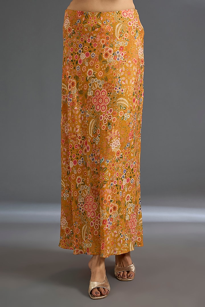 Yellow Raw Silk Co-Ord Set by Ridhi Mehra at Pernia's Pop Up Shop