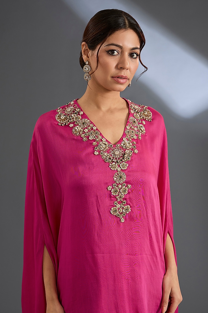 Royal Fuschia Fine Silk Cape Set by Ridhi Mehra at Pernia's Pop Up Shop