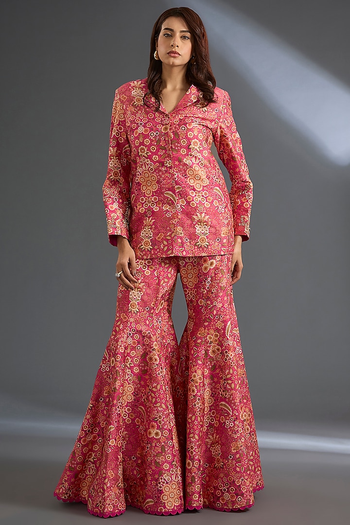 Fuschia Raw Silk Printed Jacket Set by Ridhi Mehra at Pernia's Pop Up Shop