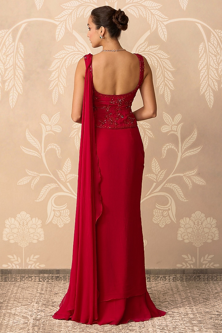 Red Georgette Pre-Stitched Draped Reception Saree Set by Ridhi Mehra at Pernia's Pop Up Shop