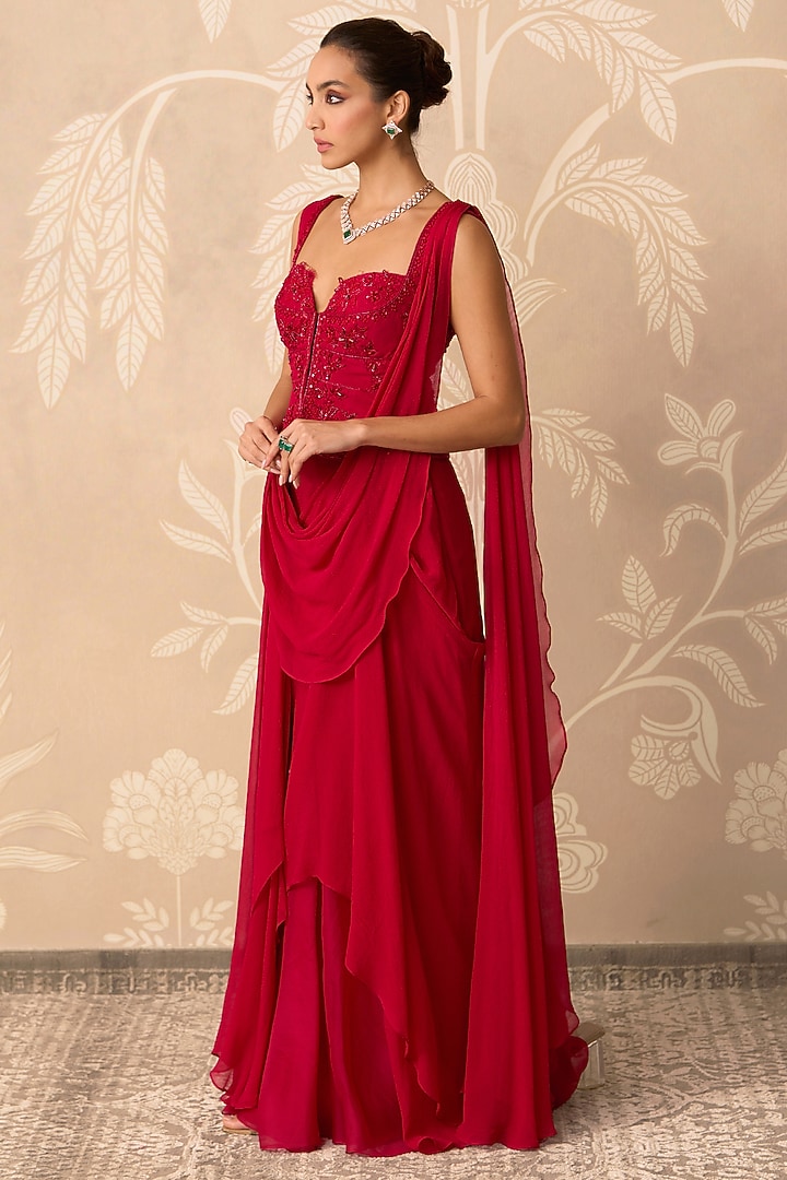 Red Georgette Pre-Stitched Draped Reception Saree Set by Ridhi Mehra at Pernia's Pop Up Shop