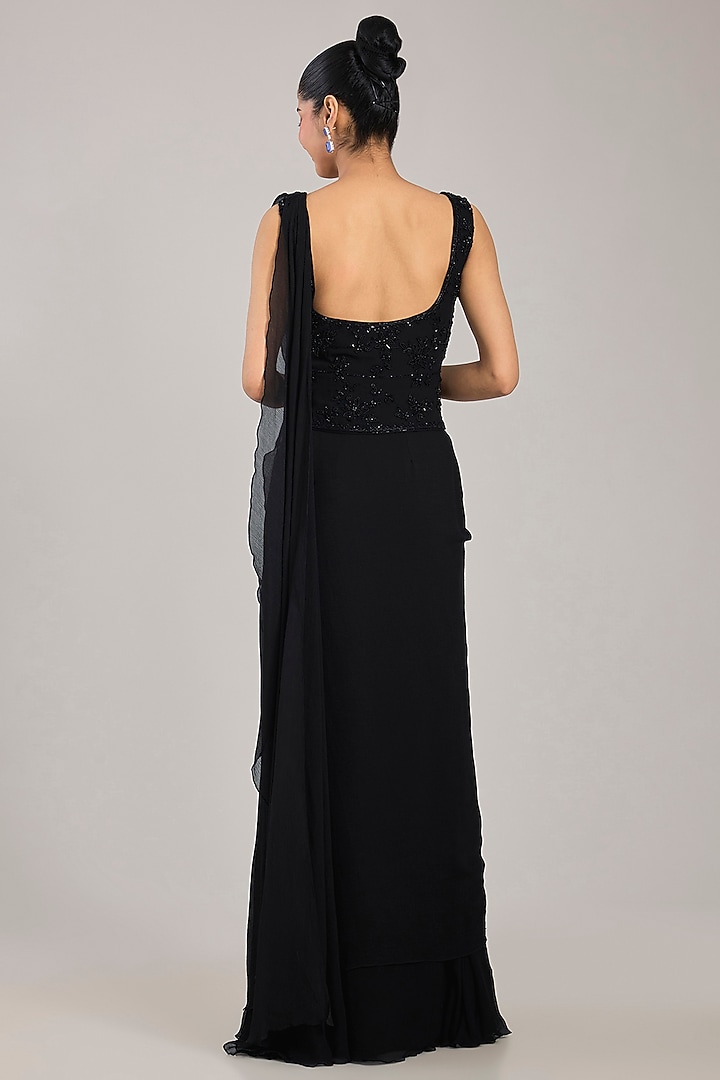 Black Georgette Draped Reception Saree Set by Ridhi Mehra at Pernia's Pop Up Shop