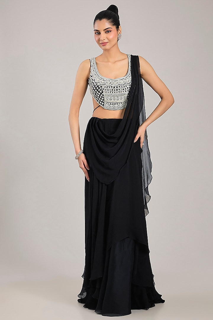Black Chiffon Draped Reception Saree Set by Ridhi Mehra at Pernia's Pop Up Shop