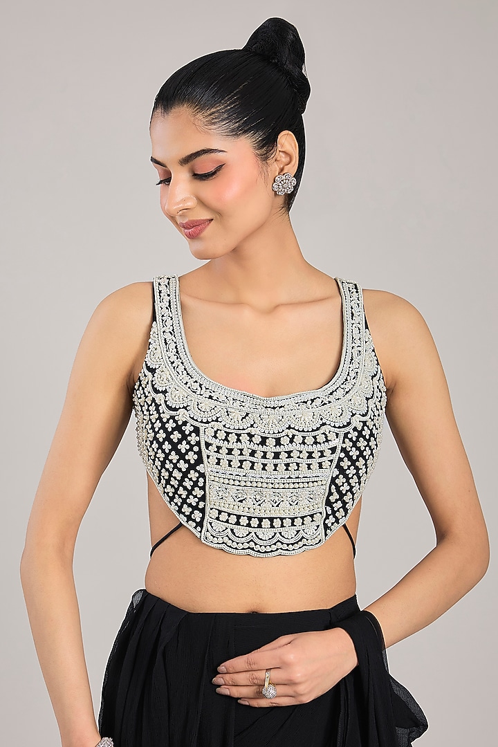 Black Chiffon Draped Reception Saree Set by Ridhi Mehra at Pernia's Pop Up Shop