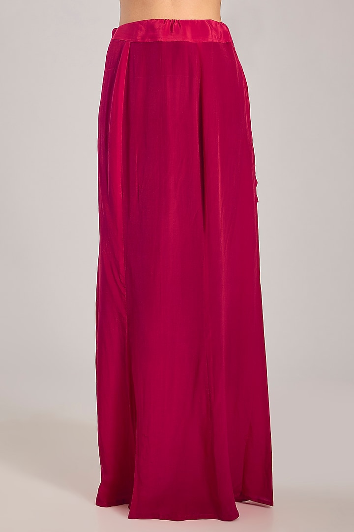 Red Silk Embroidered Bridal Saree Set by Ridhi Mehra at Pernia's Pop Up Shop