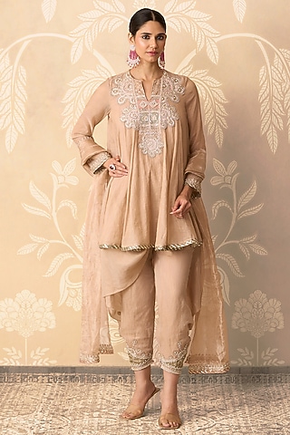 Light Gold Chanderi Tissue Embroidered Flared Kurta Set by Ridhi Mehra