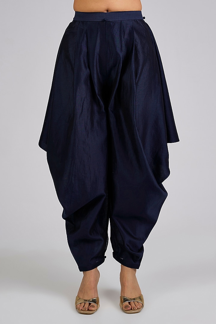 Navy Chanderi Embroidered Kurta Set by Ridhi Mehra at Pernia's Pop Up Shop