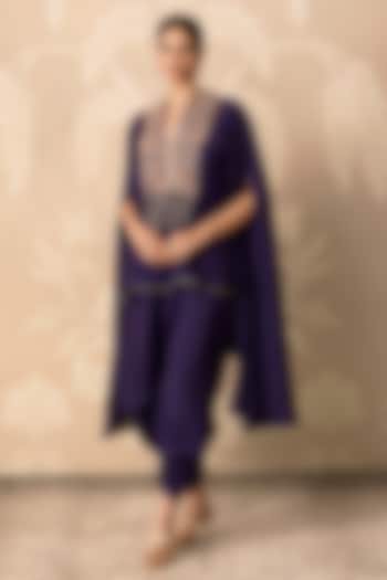 Purple Silk Embroidered Cape Set by Ridhi Mehra at Pernia's Pop Up Shop