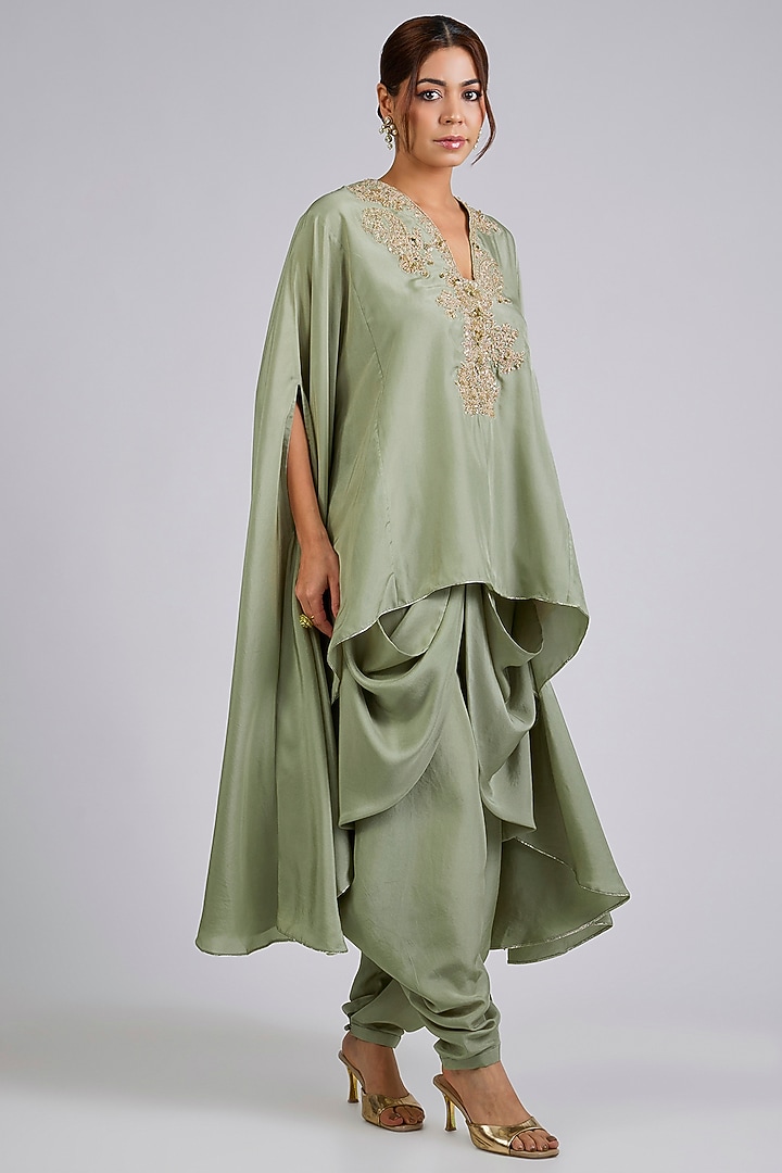 Mint Silk Embroidered Cape Set by Ridhi Mehra at Pernia's Pop Up Shop