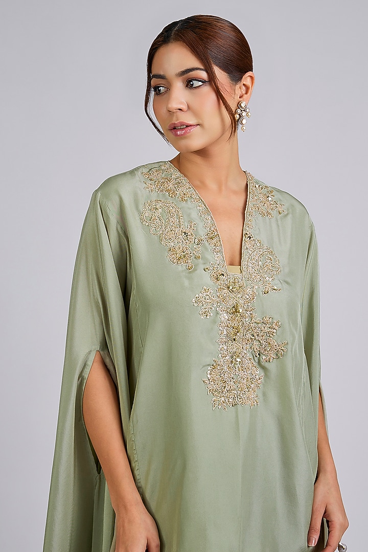 Mint Silk Embroidered Cape Set by Ridhi Mehra at Pernia's Pop Up Shop
