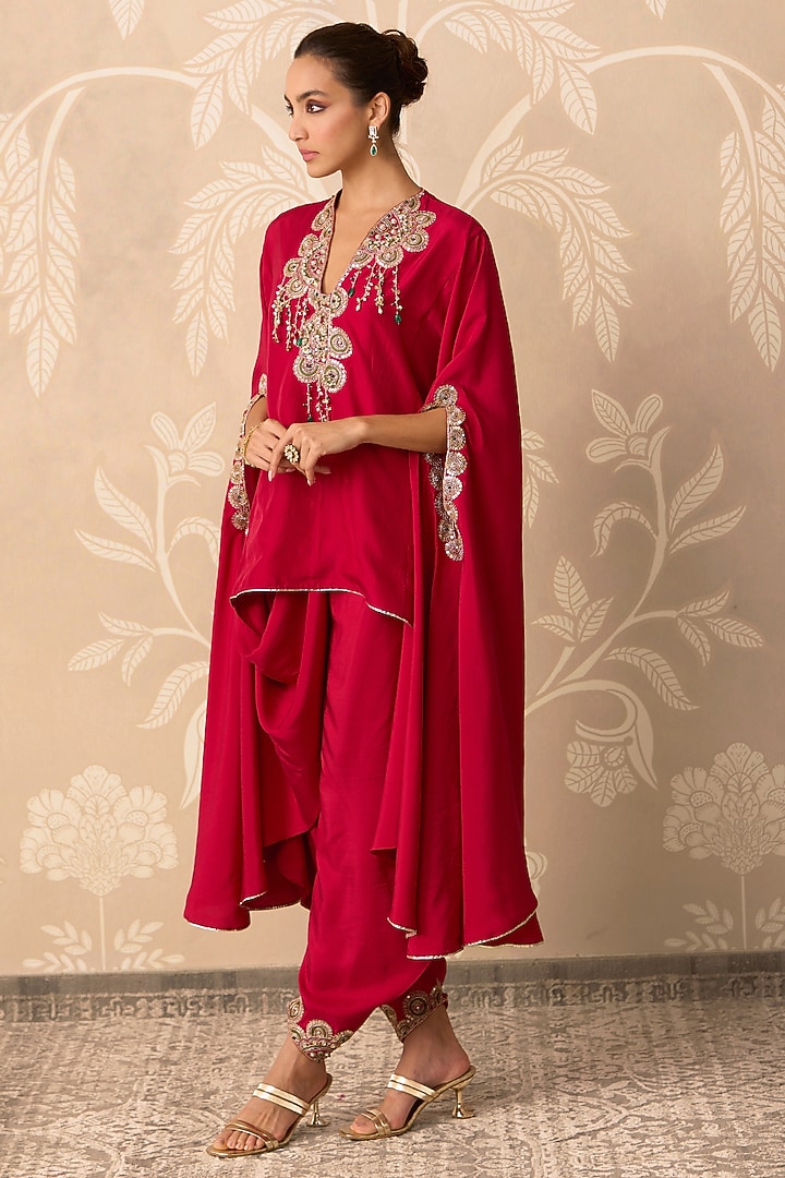 Red Silk Embroidered Cape Set by Ridhi Mehra at Pernia's Pop Up Shop