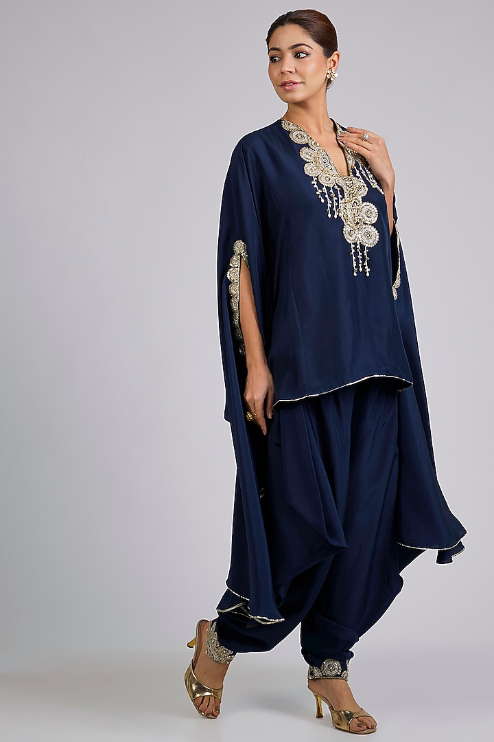 Navy Silk Embroidered Cape Set by Ridhi Mehra at Pernia's Pop Up Shop