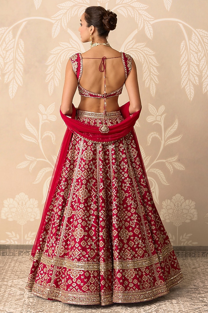 Red Raw Silk Embroidered Bridal Lehenga Set by Ridhi Mehra at Pernia's Pop Up Shop