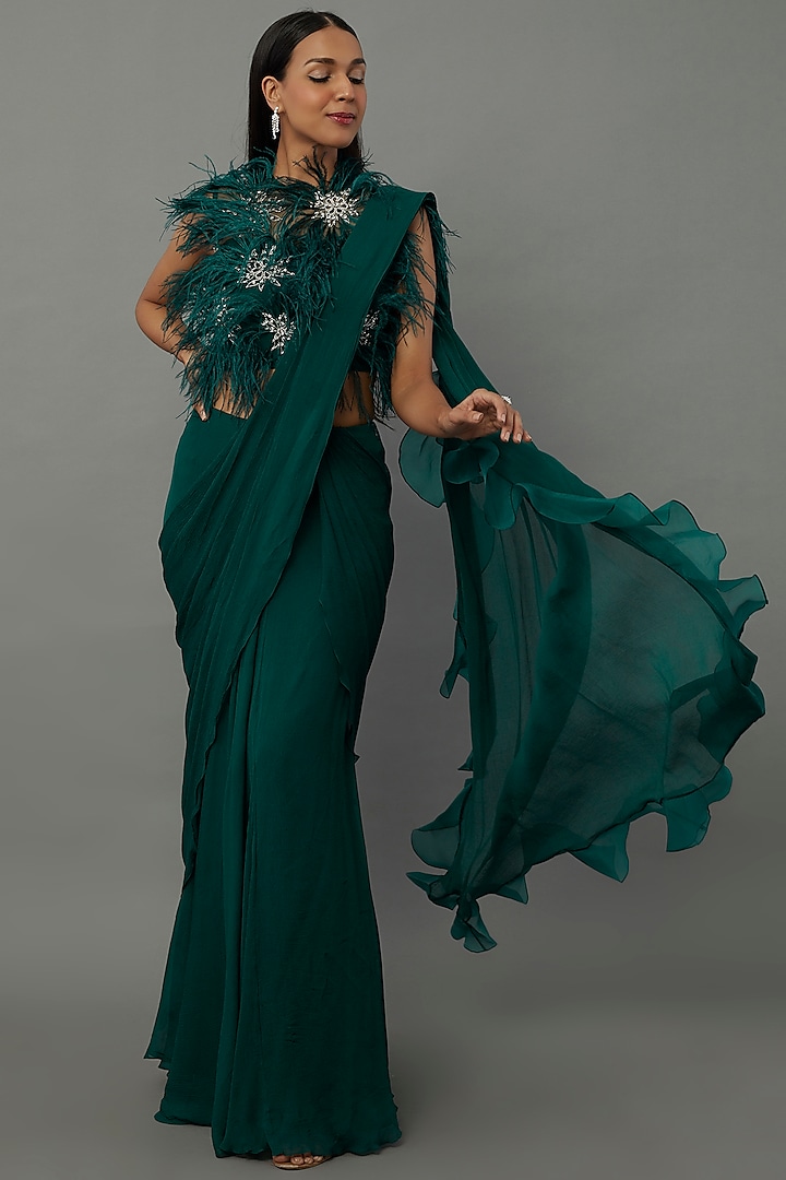 Emerald Green Chiffon Draped Saree Set by Ridhi Mehra at Pernia's Pop Up Shop