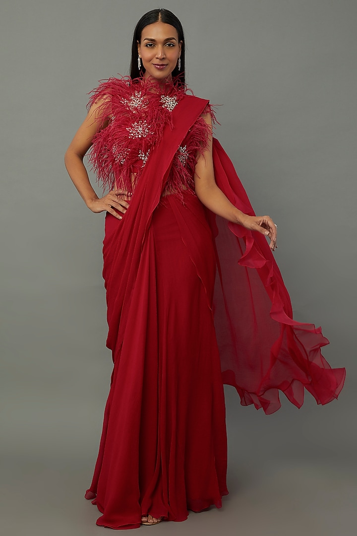 Red Chiffon Draped Reception Saree Set by Ridhi Mehra at Pernia's Pop Up Shop