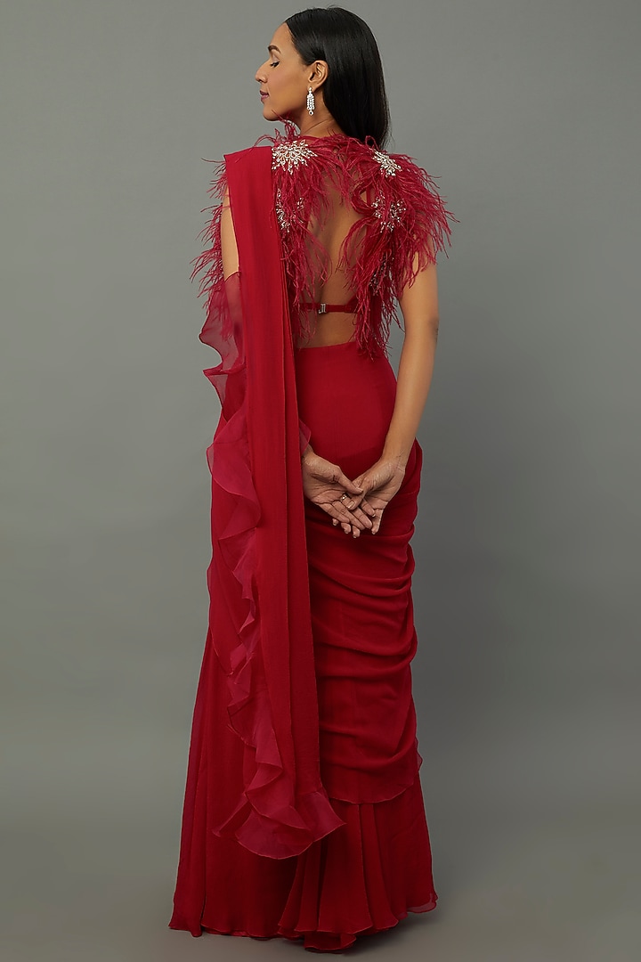 Red Chiffon Draped Reception Saree Set by Ridhi Mehra at Pernia's Pop Up Shop