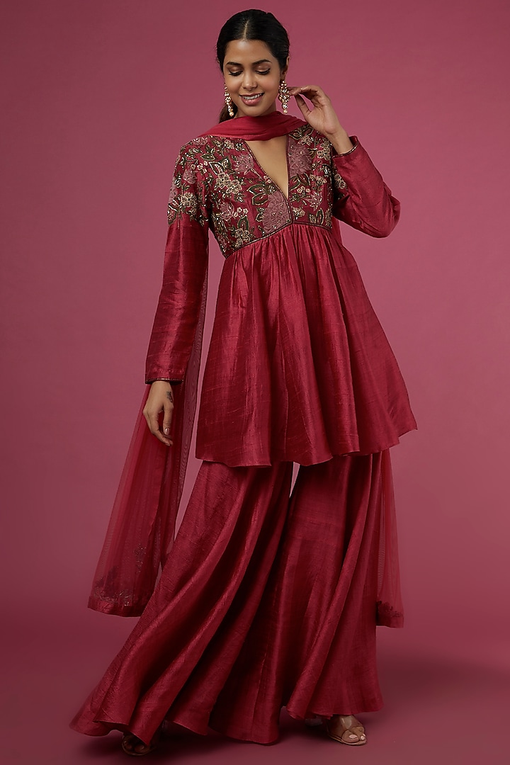 Deep Fuschia Raw Silk Gharara Set by Ridhi Mehra